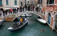 Venice rejects autonomous rule with poll turnout of just 21%