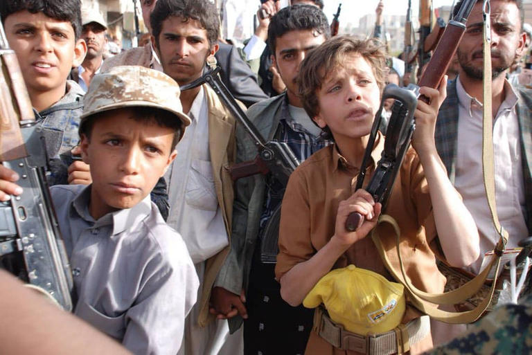 Yemeni Activists Launch Campaign Condemning Houthi Recruitment of Child Soldiers