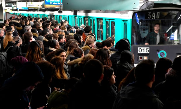 France strikes: nurses, teachers and lawyers join pension protests