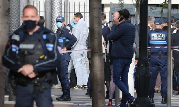 Three people killed and several injured in Nice knife attack