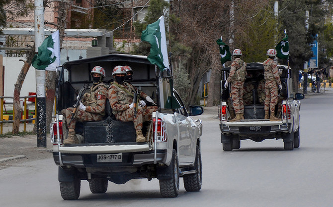 Pakistan Army: Gunmen Kill 3 Troops, Wound 5 in Twin Attacks